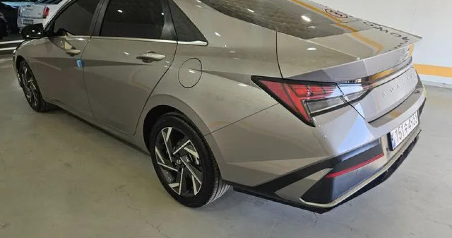 Hyundai Avante (Elantra) 