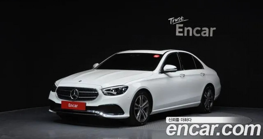 Mercedes-Benz E-Class 