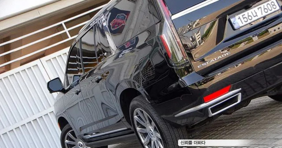 Cadillac Escalade 
