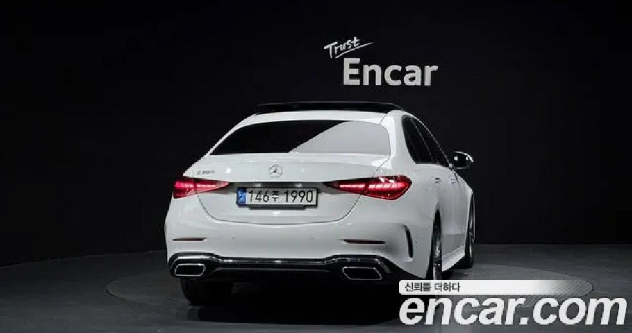 Mercedes-Benz C-Class 