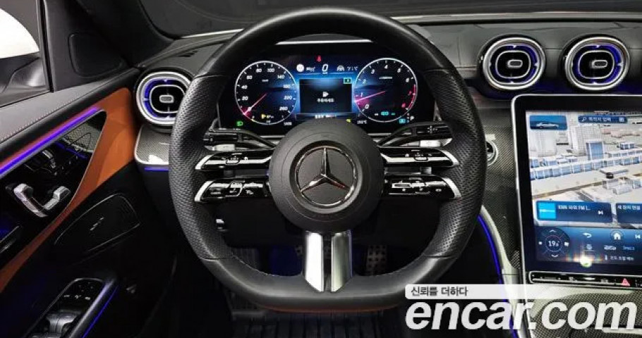 Mercedes-Benz C-Class 