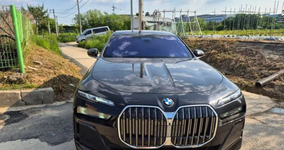 Bmw 7-Series 