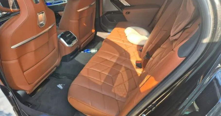 Bmw 7-Series 