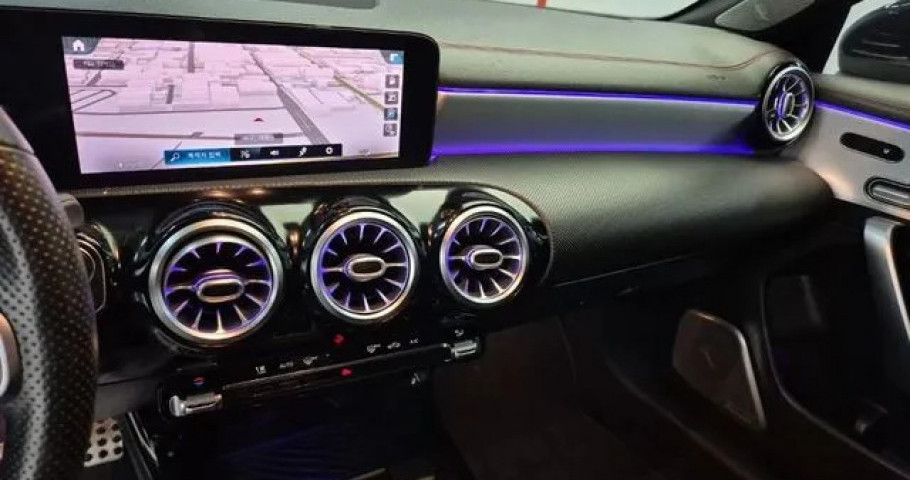 Mercedes-Benz Cla-Class 
