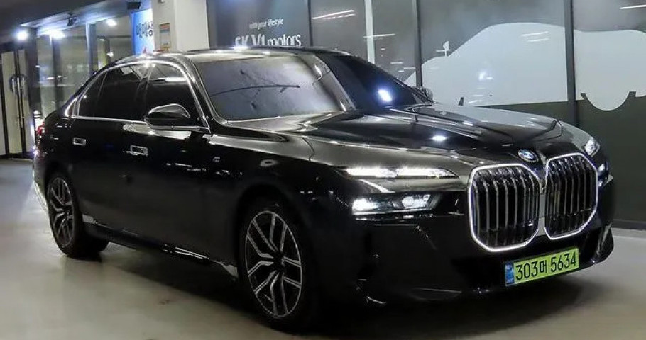 Bmw 7-Series 