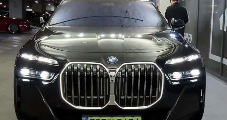 Bmw 7-Series 