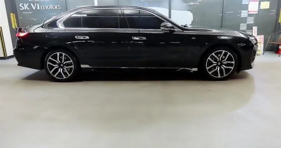 Bmw 7-Series 