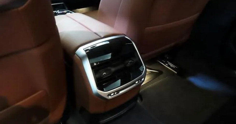 Bmw 7-Series 