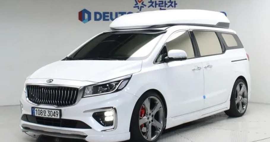 Kia Carnival 