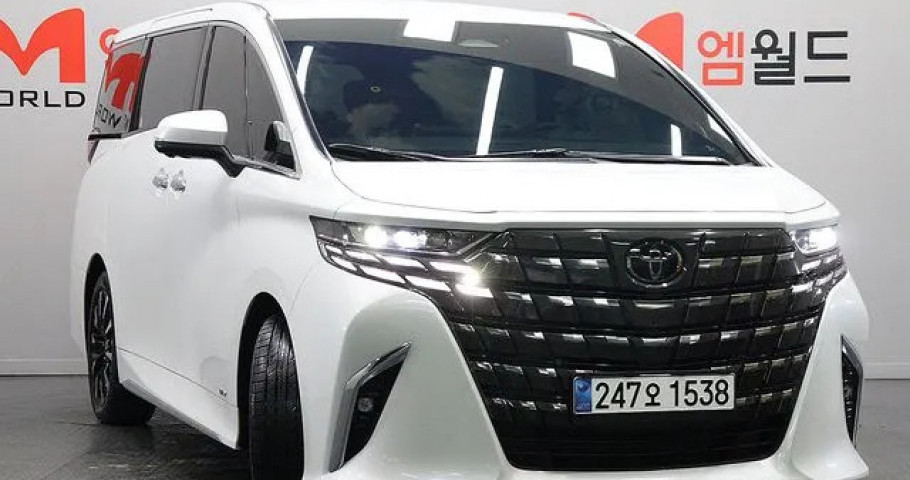 Toyota Alphard 