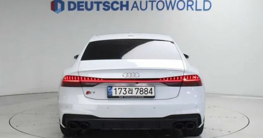 Audi A7 