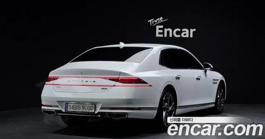 Genesis G90 