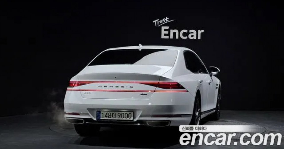 Genesis G90 