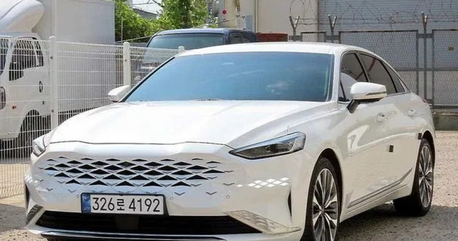 Kia K8 