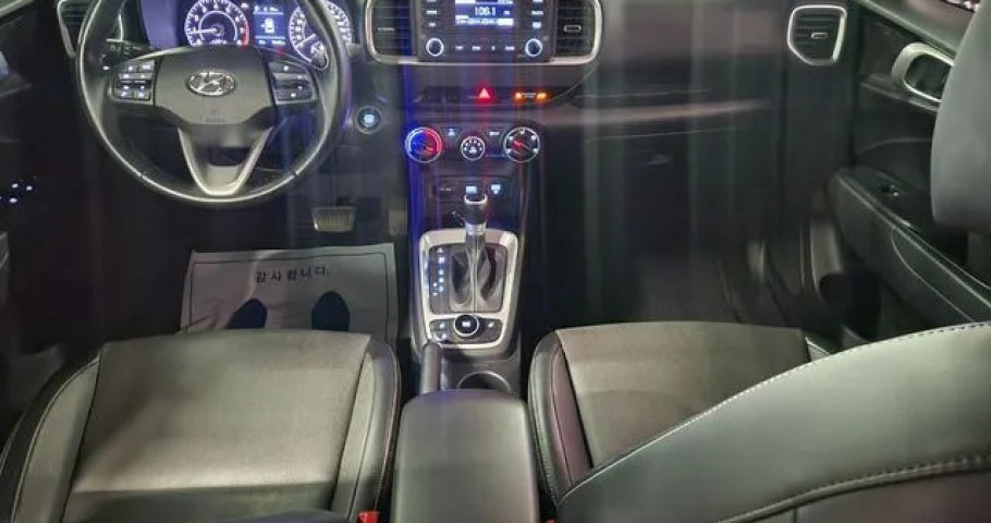 Hyundai Venue 