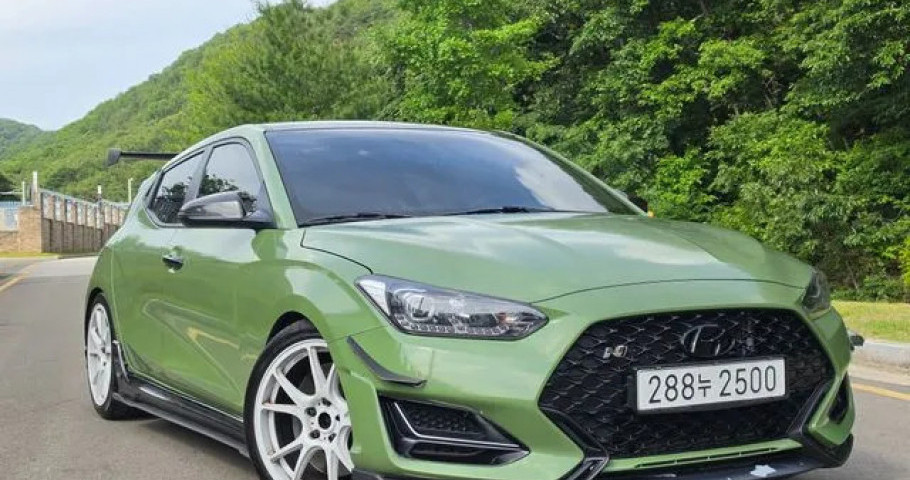 Hyundai Veloster 