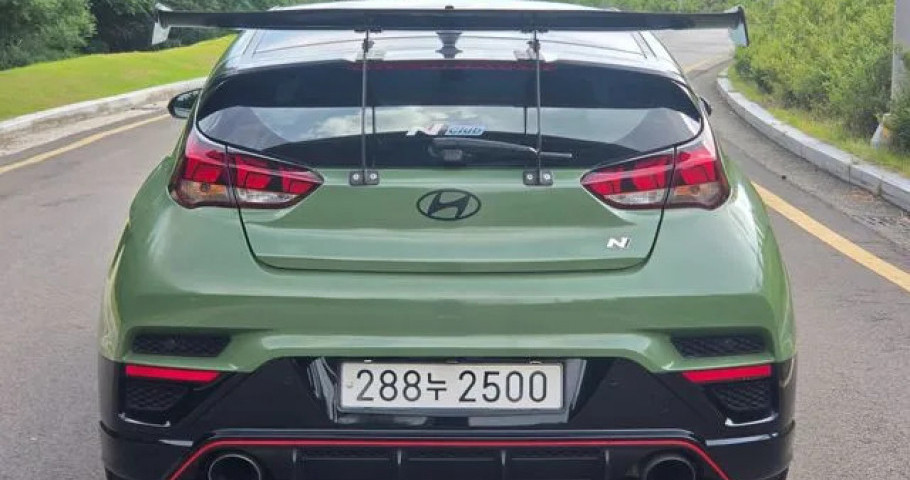 Hyundai Veloster 