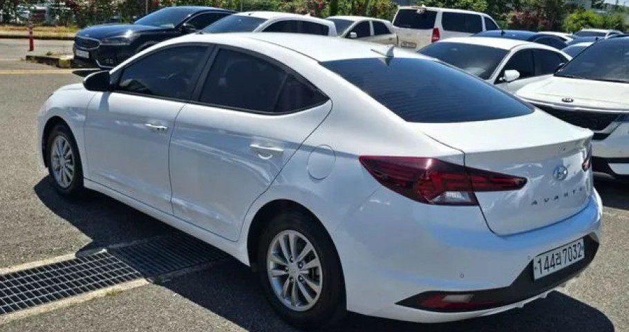 Hyundai Avante (Elantra) 