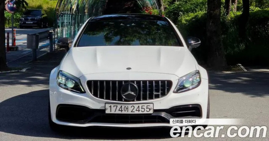 Mercedes-Benz C-Class 