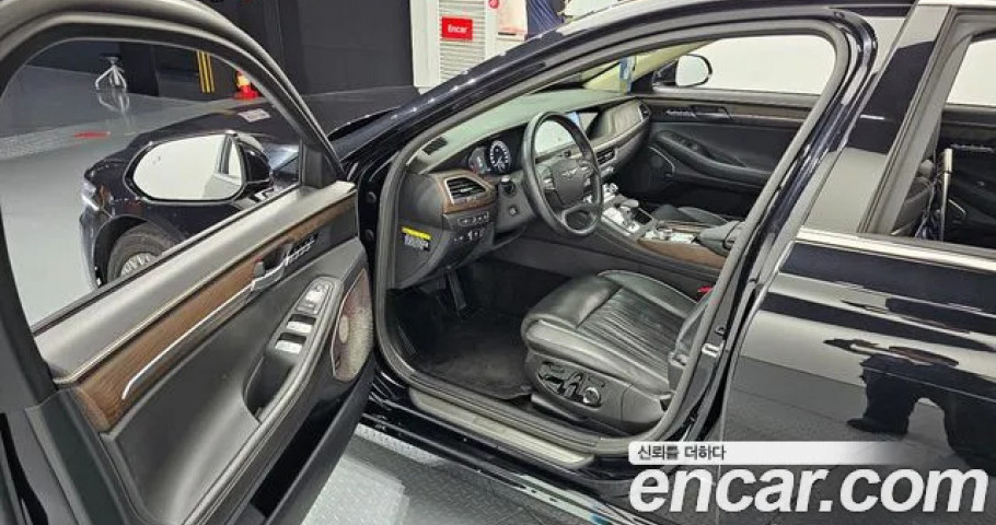 Genesis G90 