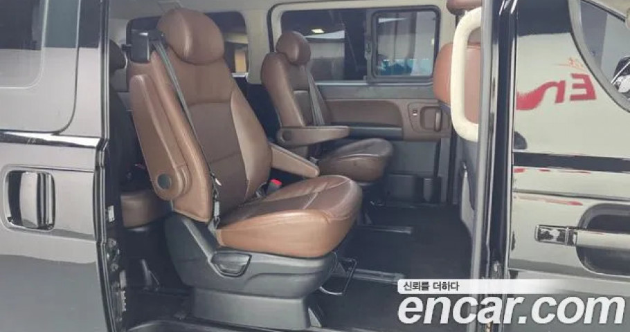 Hyundai Starex 
