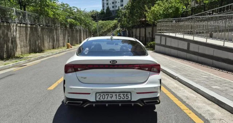 Kia K5 