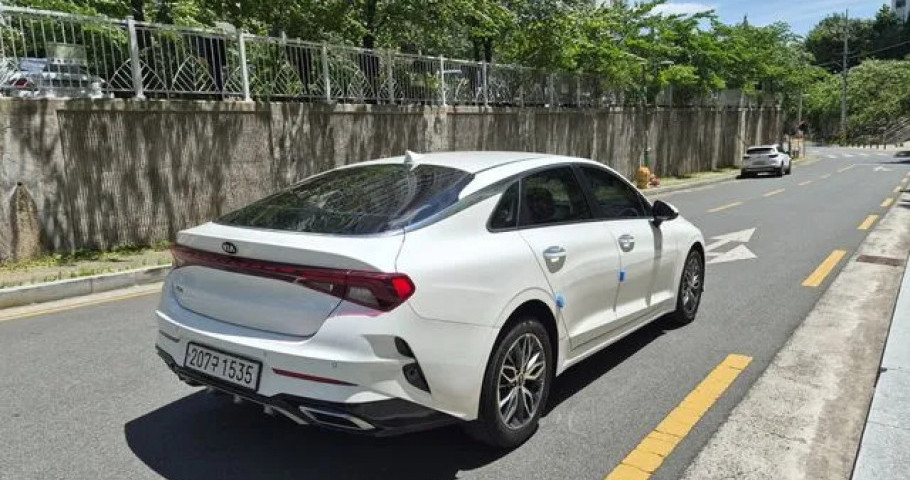 Kia K5 