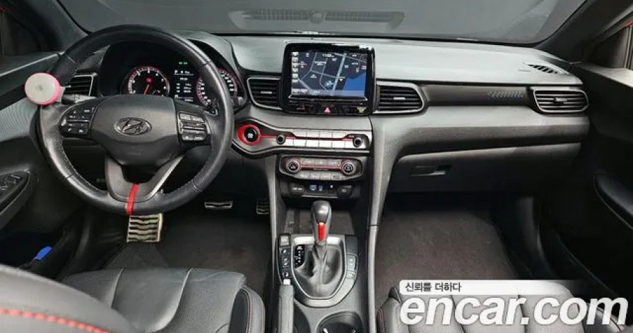 Hyundai Veloster 