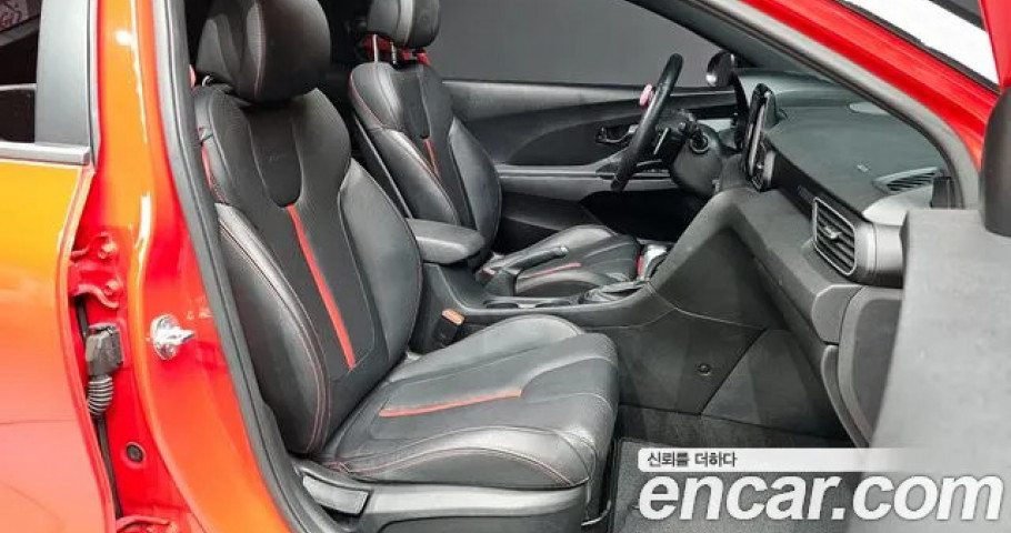 Hyundai Veloster 