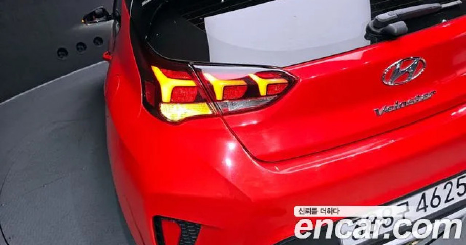 Hyundai Veloster 