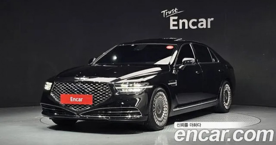 Genesis G90 