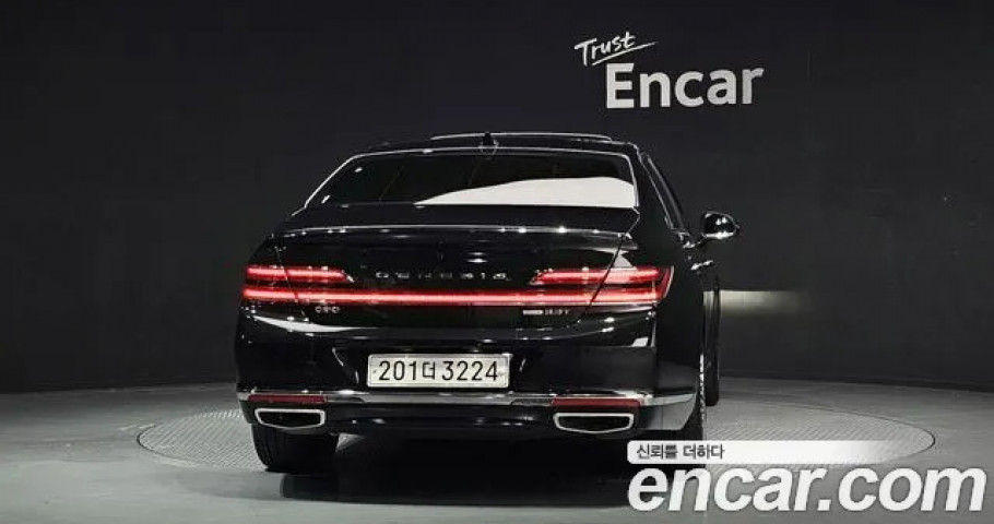 Genesis G90 