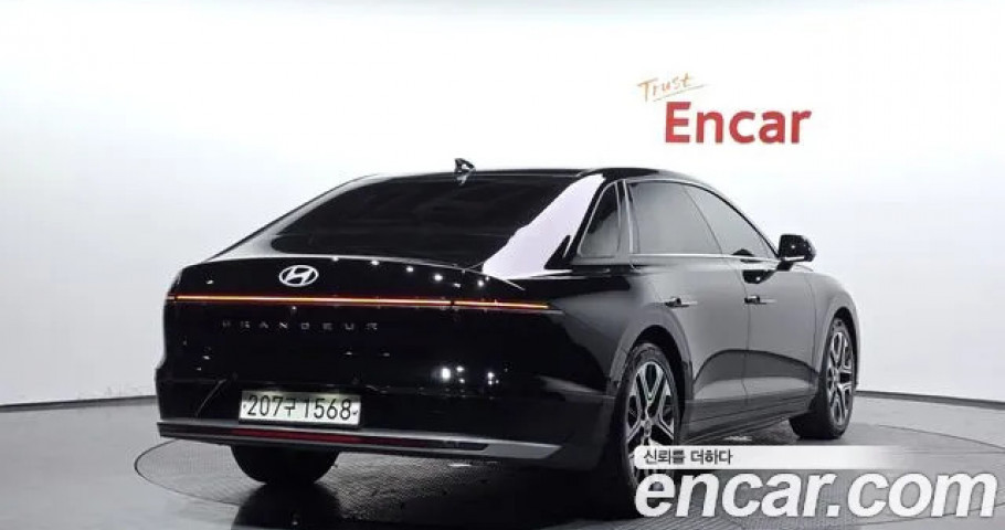 Hyundai Grandeur 