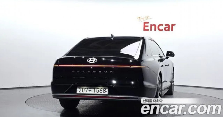 Hyundai Grandeur 