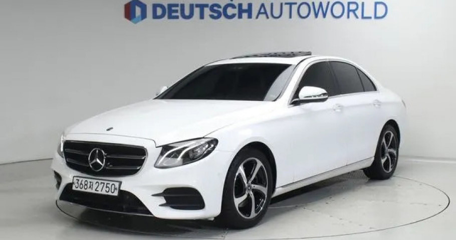 Mercedes-Benz E-Class 