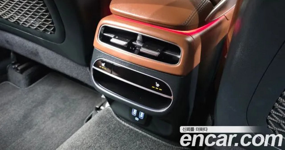 Genesis Gv70 