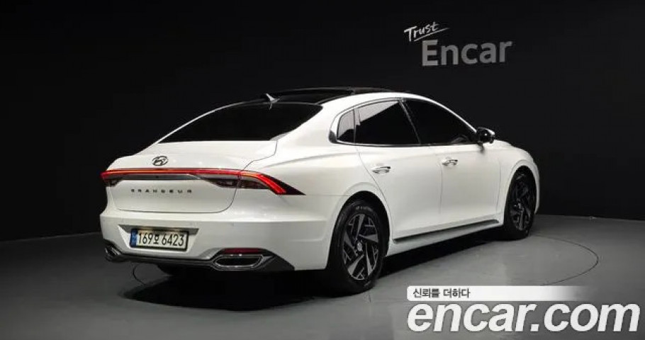 Hyundai Grandeur 