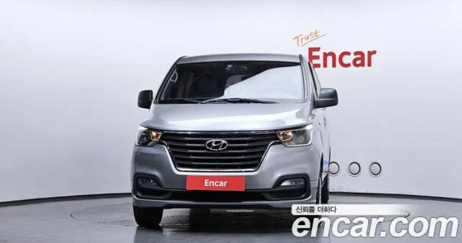Hyundai Starex 