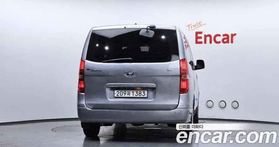 Hyundai Starex 