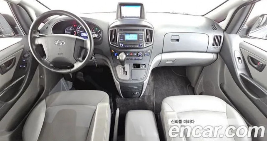 Hyundai Starex 