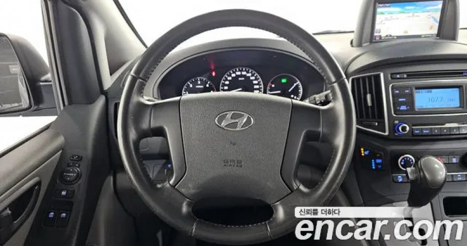 Hyundai Starex 