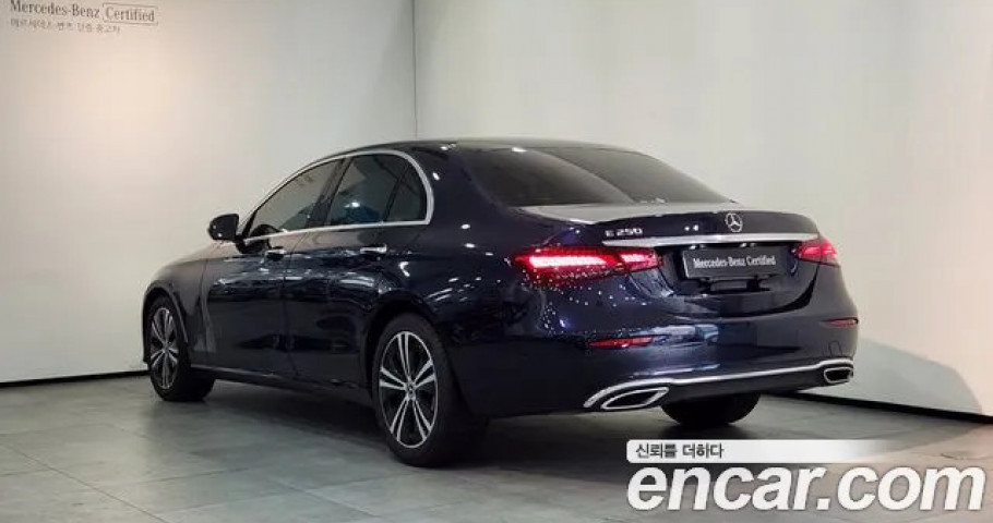 Mercedes-Benz E-Class 