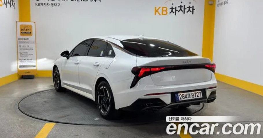 Kia K5 