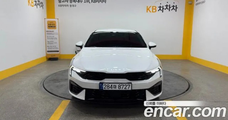 Kia K5 