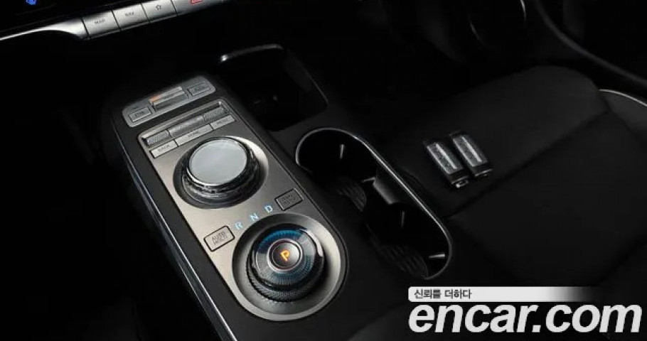 Genesis Gv70 