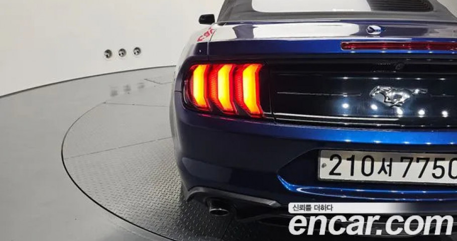 Ford Mustang 