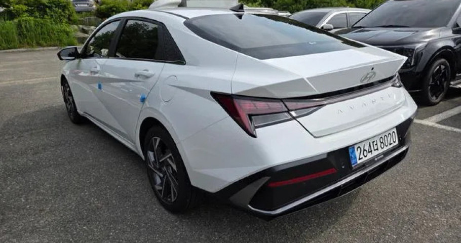 Hyundai Avante (Elantra) 