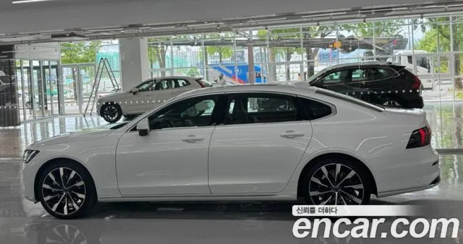 Volvo S90 