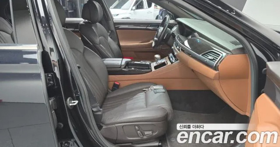 Genesis G90 