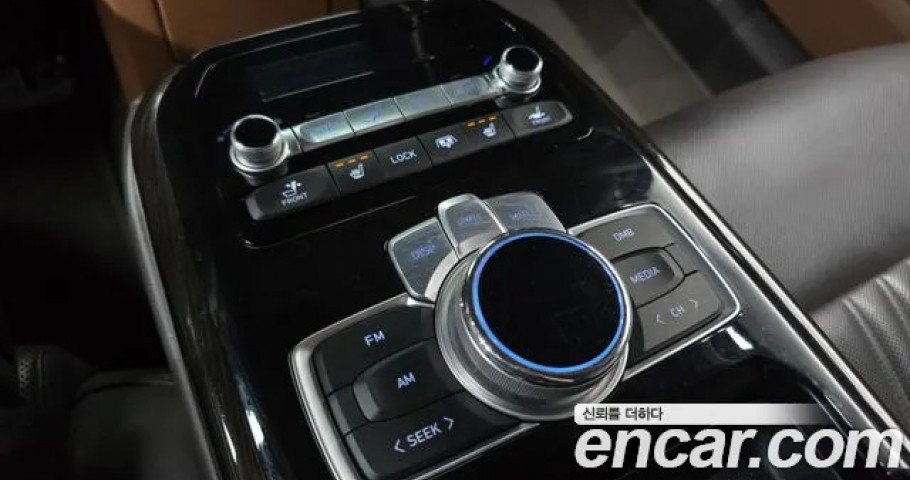 Genesis G90 